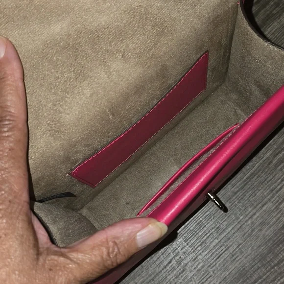 Micheal Kors Handbag - Picture 7 of 10